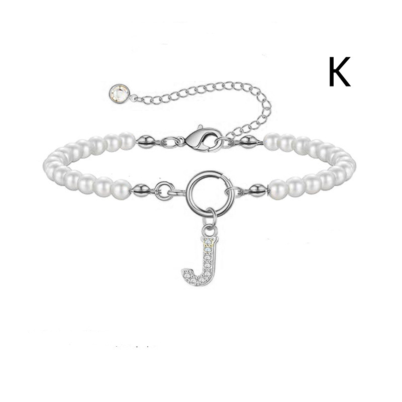 Leorria™ Personalized Pearl Bracelet – Timeless Elegance with a Personal Touch