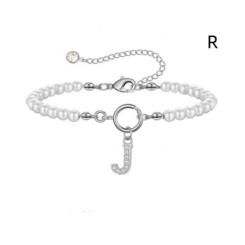 Leorria™ Personalized Pearl Bracelet – Timeless Elegance with a Personal Touch