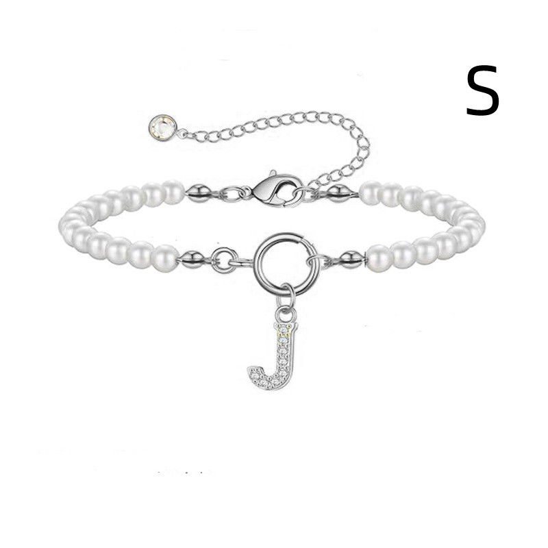 Leorria™ Personalized Pearl Bracelet – Timeless Elegance with a Personal Touch