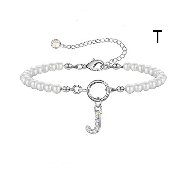 Leorria™ Personalized Pearl Bracelet – Timeless Elegance with a Personal Touch