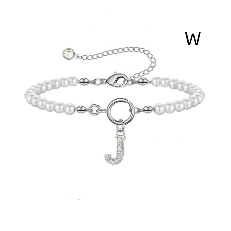 Leorria™ Personalized Pearl Bracelet – Timeless Elegance with a Personal Touch