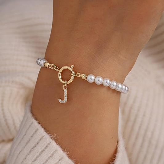 Leorria™ Personalized Pearl Bracelet – Timeless Elegance with a Personal Touch