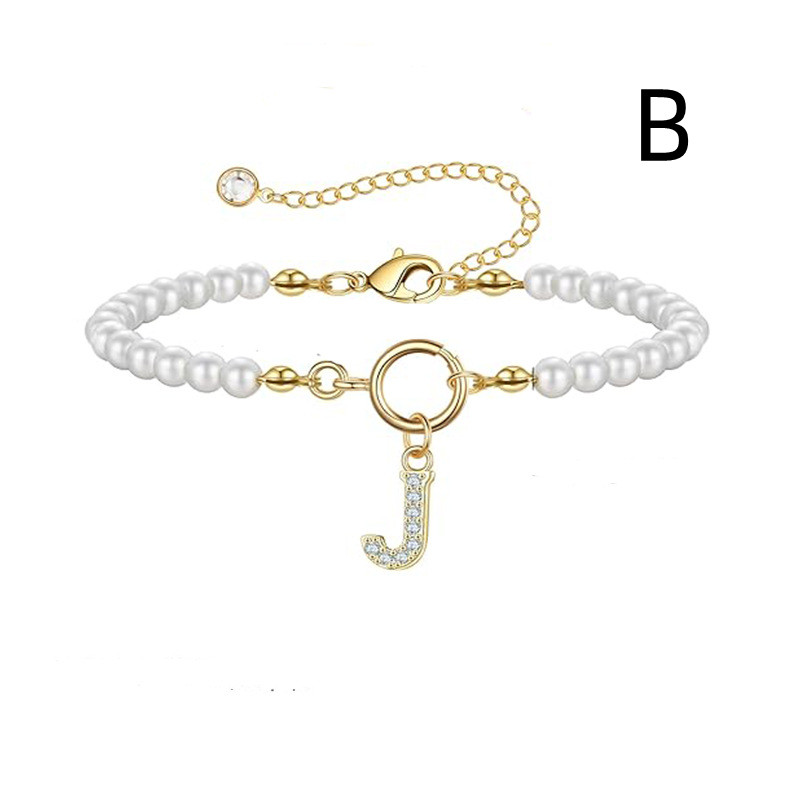 Leorria™ Personalized Pearl Bracelet – Timeless Elegance with a Personal Touch