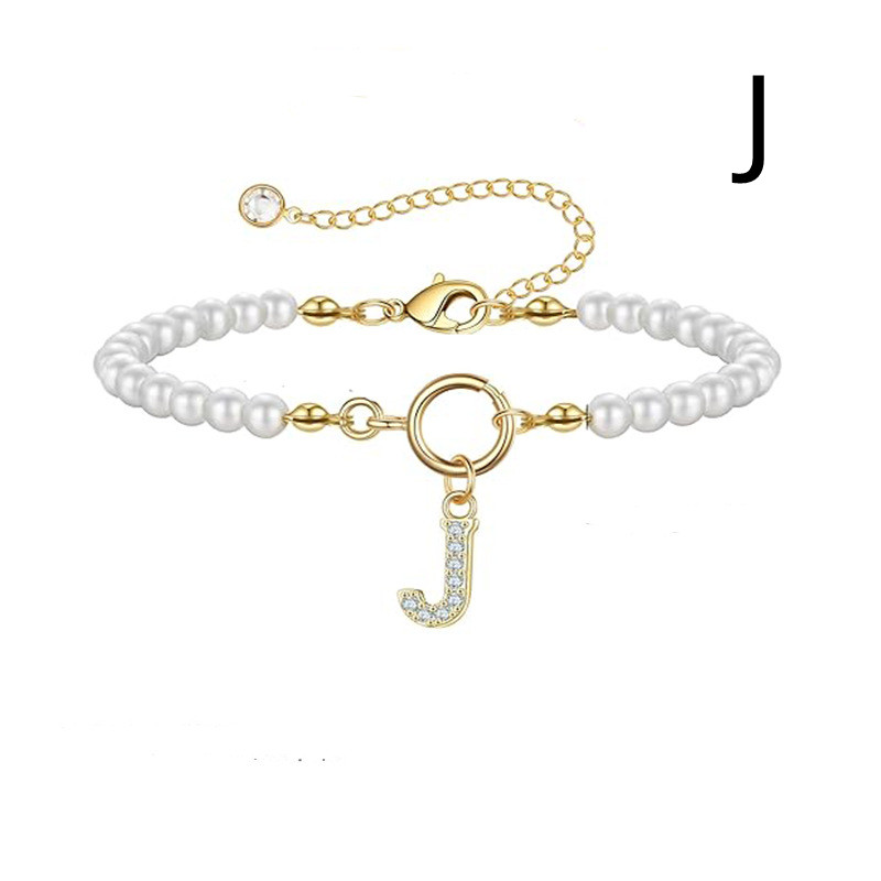 Leorria™ Personalized Pearl Bracelet – Timeless Elegance with a Personal Touch