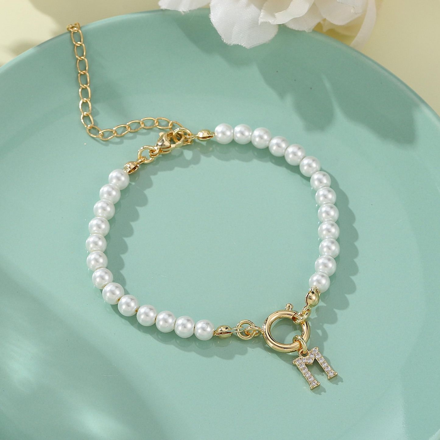 Leorria™ Personalized Pearl Bracelet – Timeless Elegance with a Personal Touch