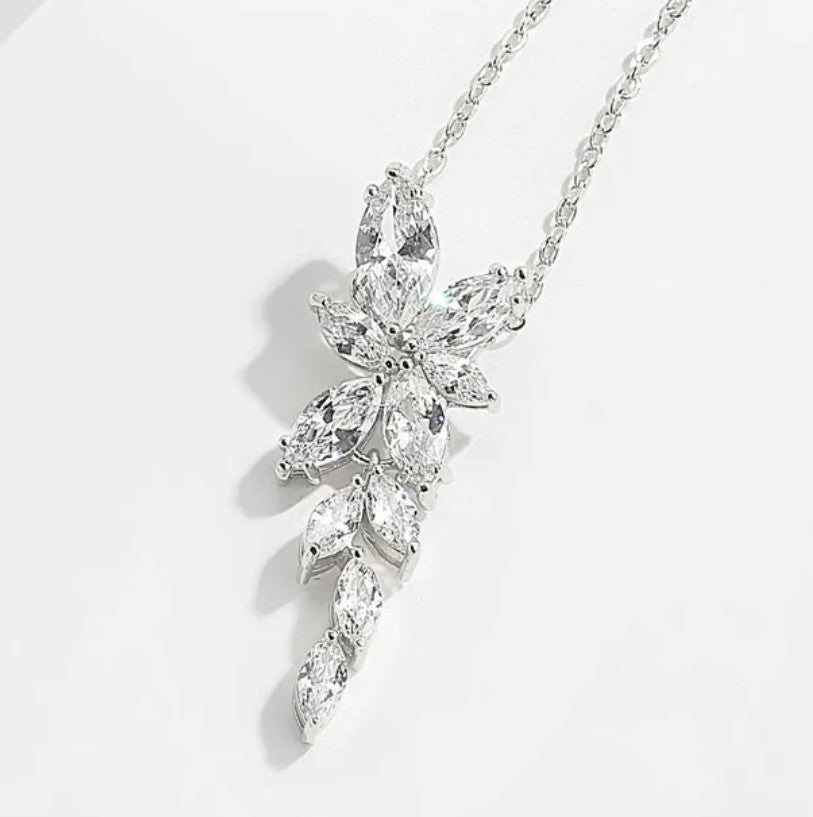 Leorria™ Regal Grace Necklace