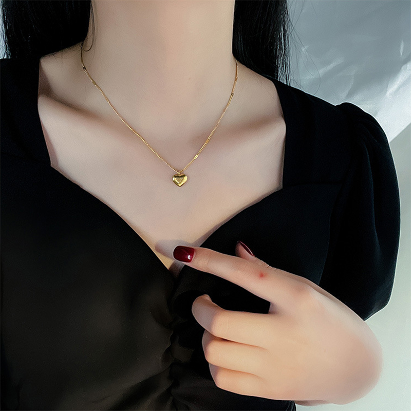 Leorria™ Heart of Gold Necklace – Pure, Simple, Beautiful