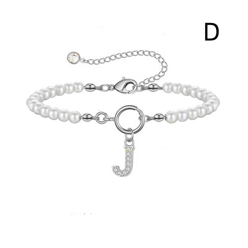 Leorria™ Personalized Pearl Bracelet – Timeless Elegance with a Personal Touch