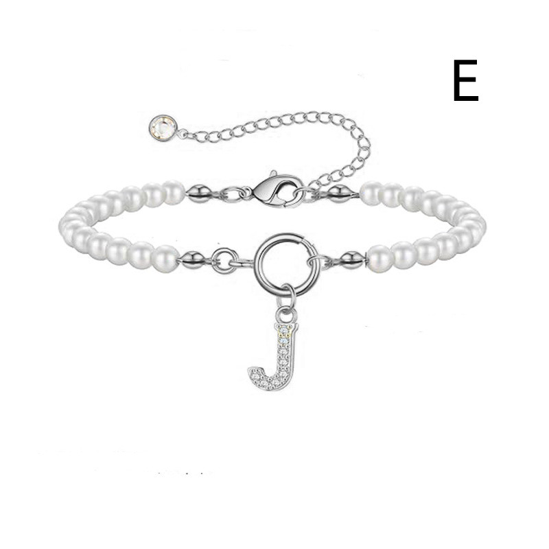 Leorria™ Personalized Pearl Bracelet – Timeless Elegance with a Personal Touch