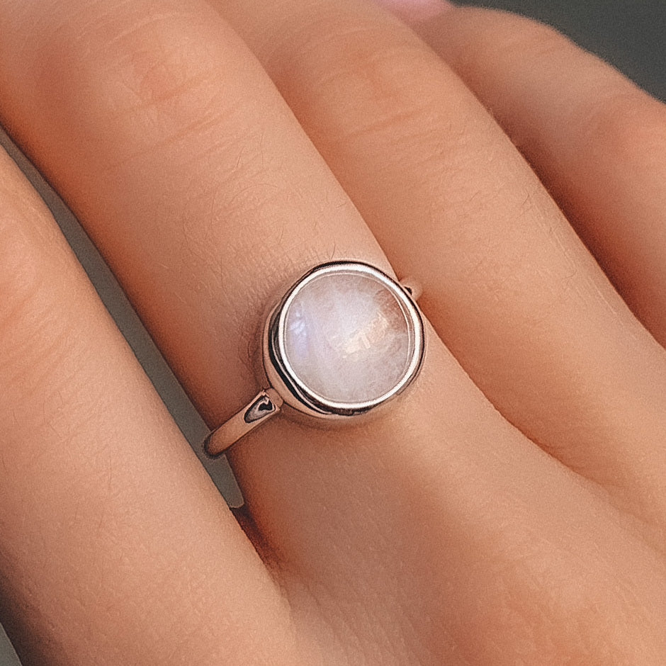 Ring with Moonstone