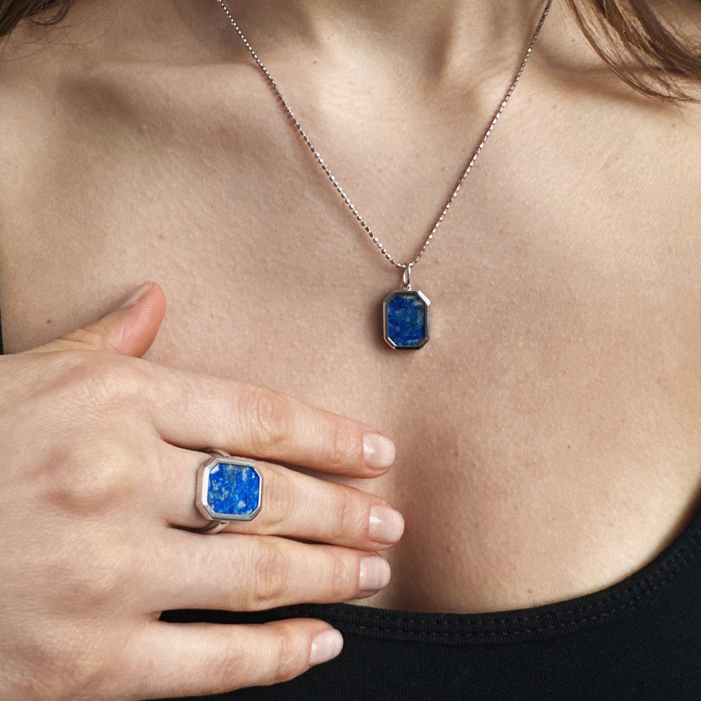 Rome Ring with Lapis Lazuli