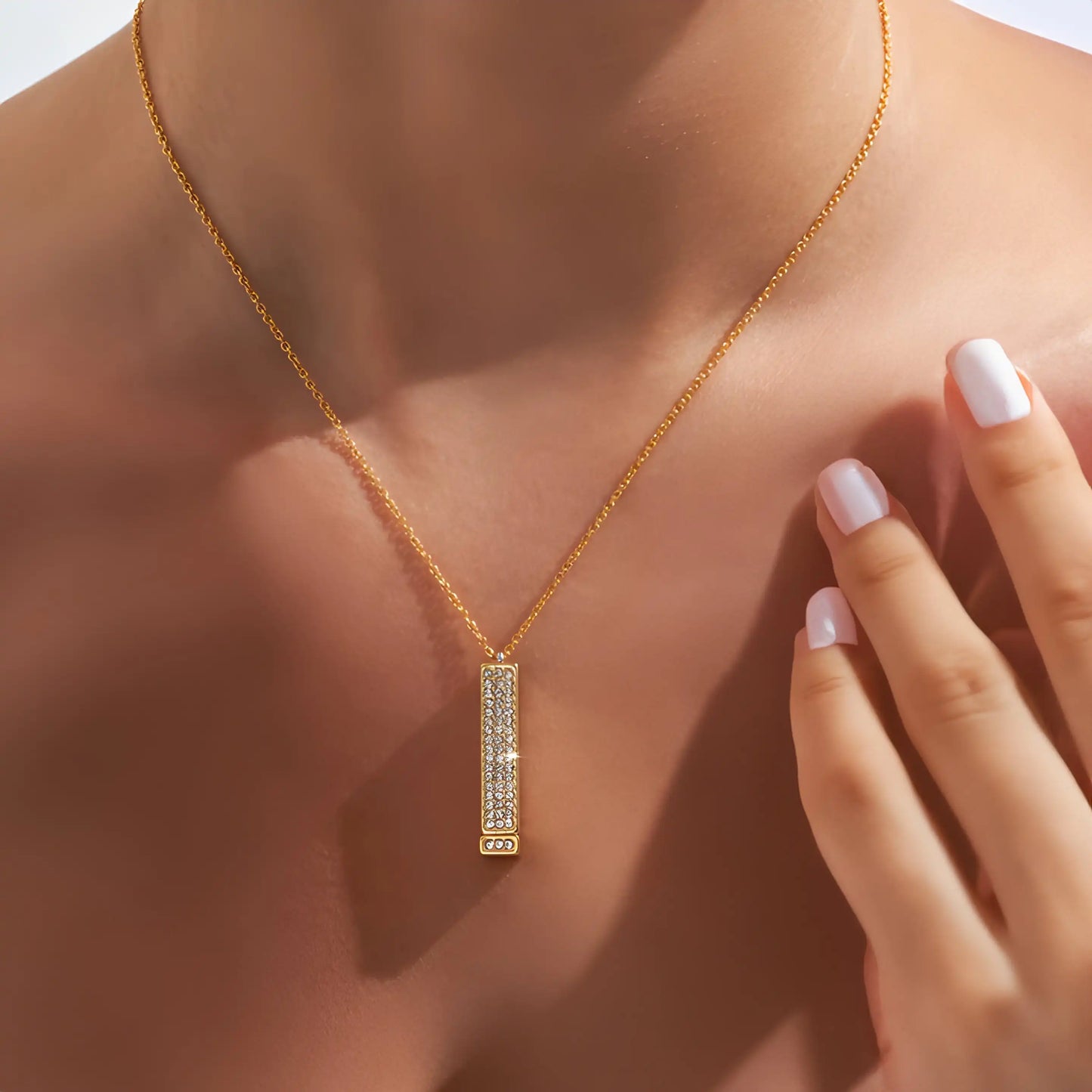 Leorria™ Eternal Love Necklace – A Timeless Expression of Love