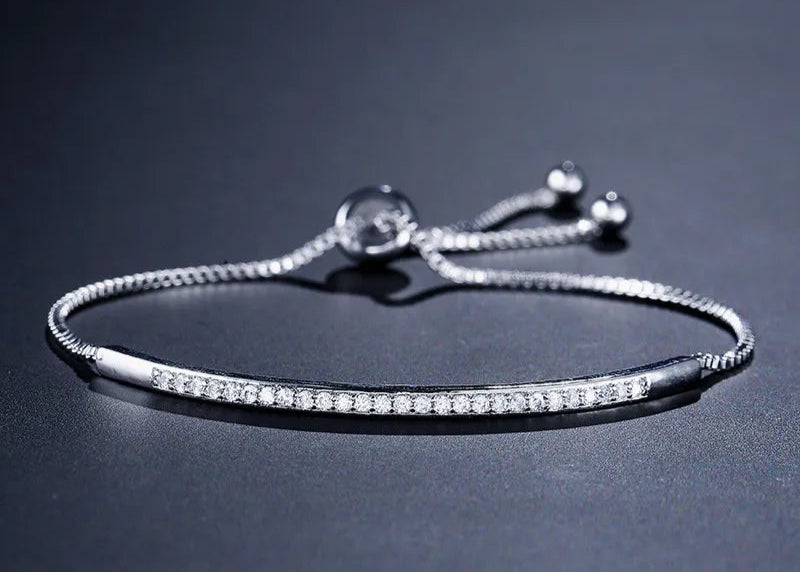 Leorria™ Sleek Brilliance Bracelet