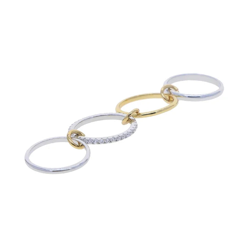 Anello Leoria™ Eternity Trio – Un moderno simbolo di eleganza