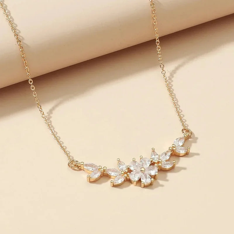 Leorria™ Elegant Petal Necklace